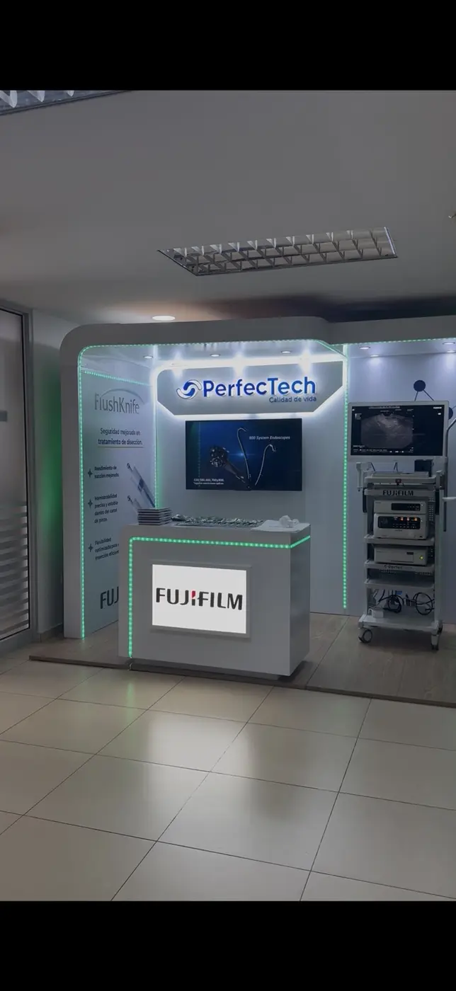 Stand Perfect Tech terminado
